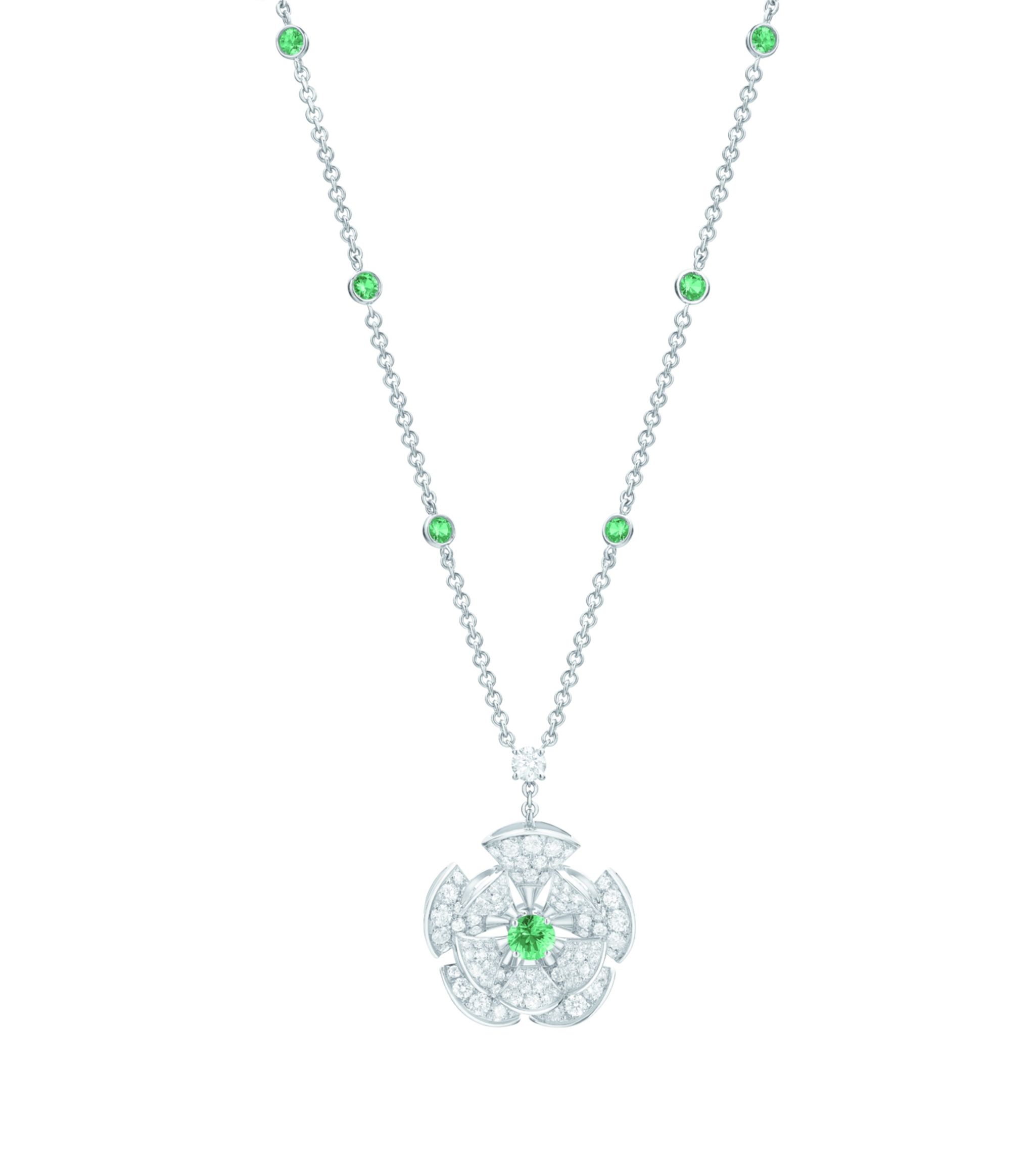 BVLGARI CL DIVA WG PAVE WITH EMERALDS