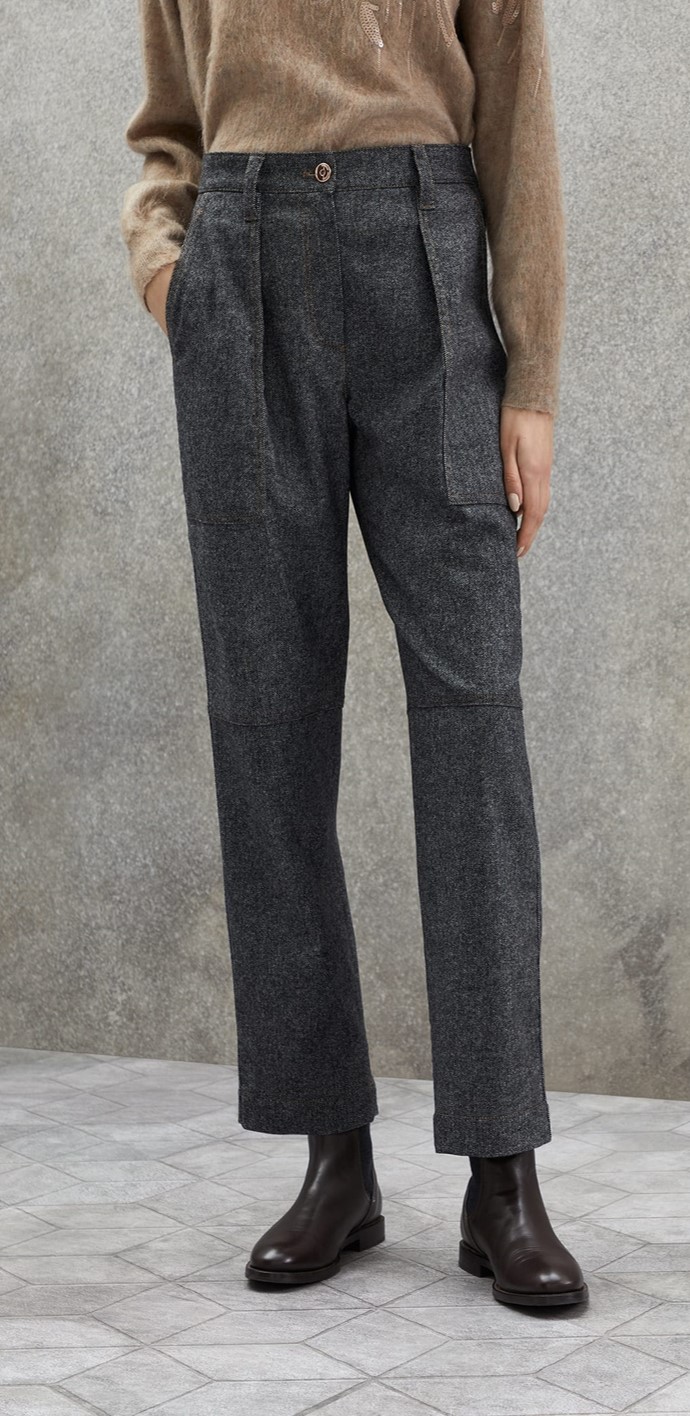 Brunello Cucinelli 镶珠装饰精裁工装裤，闪亮标牌装饰，初剪羊毛和舒适羊绒混纺板丝呢面料