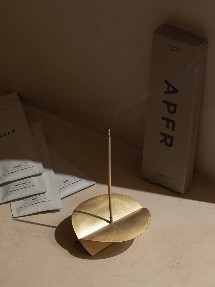 PEAK HOUR HOUSE APFR BRASS INCENSE HOLDER